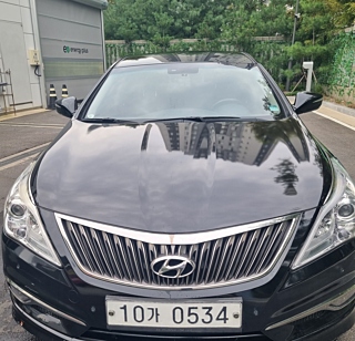 HYUNDAI GRANDEUR HG HYBRID 2016