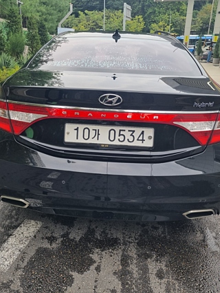 HYUNDAI GRANDEUR HG HYBRID 2016