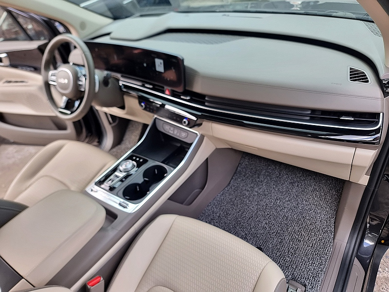 KIA CARNIVAL 2024