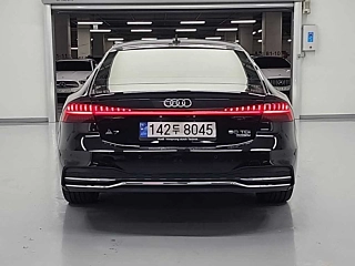 AUDI A7 4K 2020