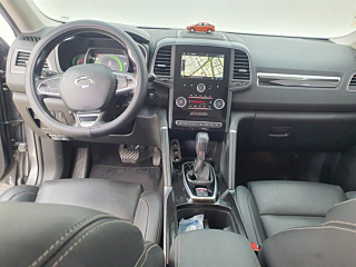 SAMSUNG QM6 2017