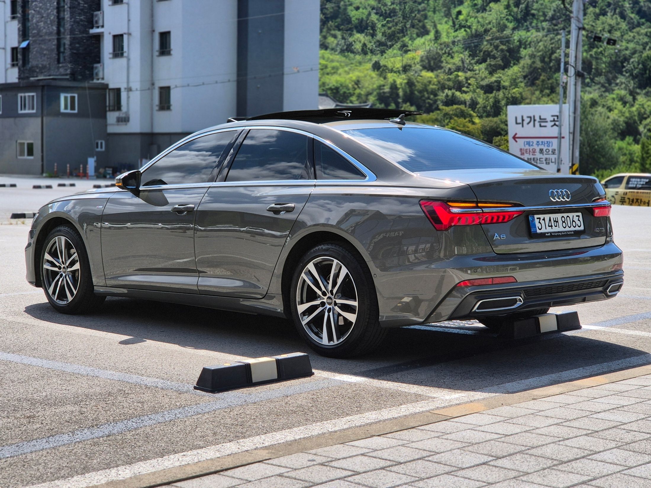 AUDI A6 C8 2023