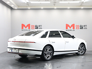 HYUNDAI GRANDEUR HYBRID GN7 2023