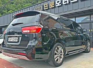 KIA CARNIVAL 2016