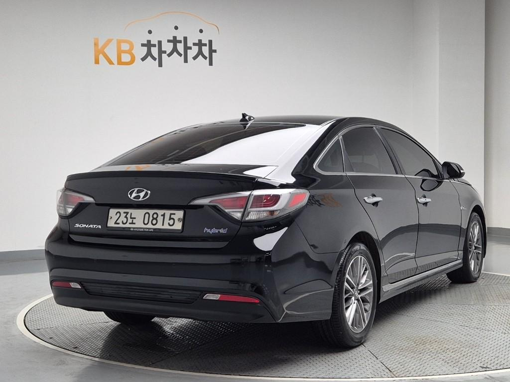 HYUNDAI LF SONATA HYBRID 2016