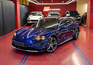 PORSCHE TAYCAN 2022