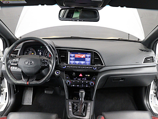 HYUNDAI AVANTE AD 2016