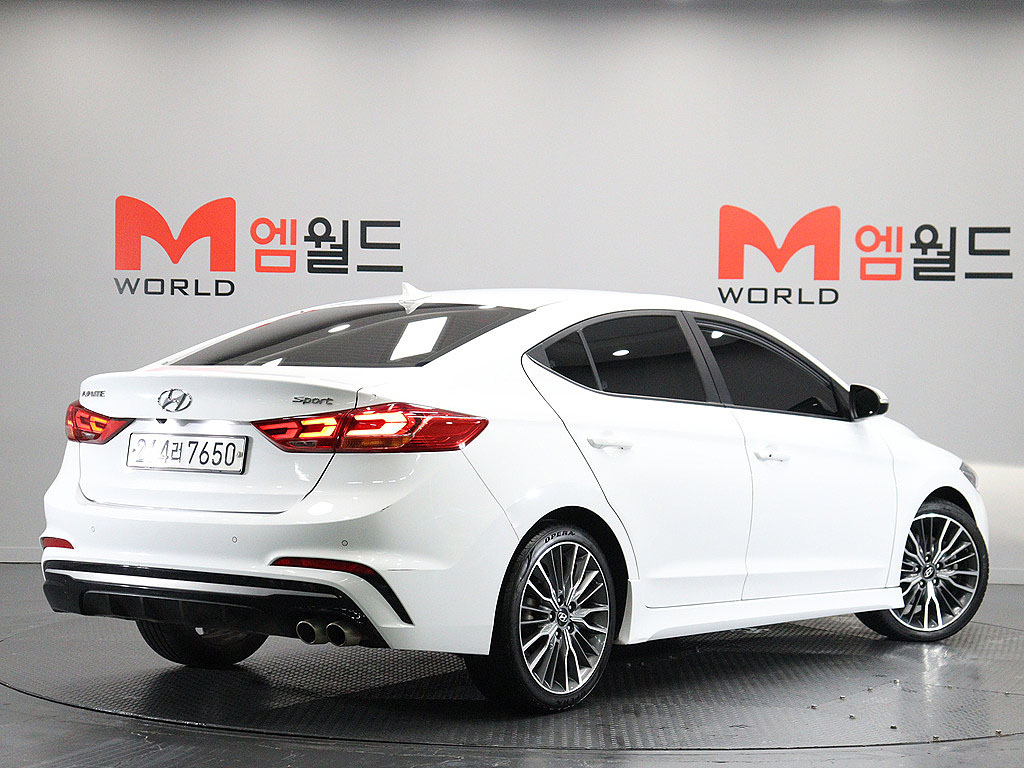 HYUNDAI AVANTE AD 2016