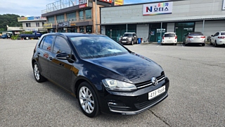 VOLKSWAGEN GOLF 2014
