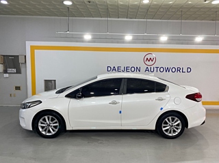 KIA K3 2016
