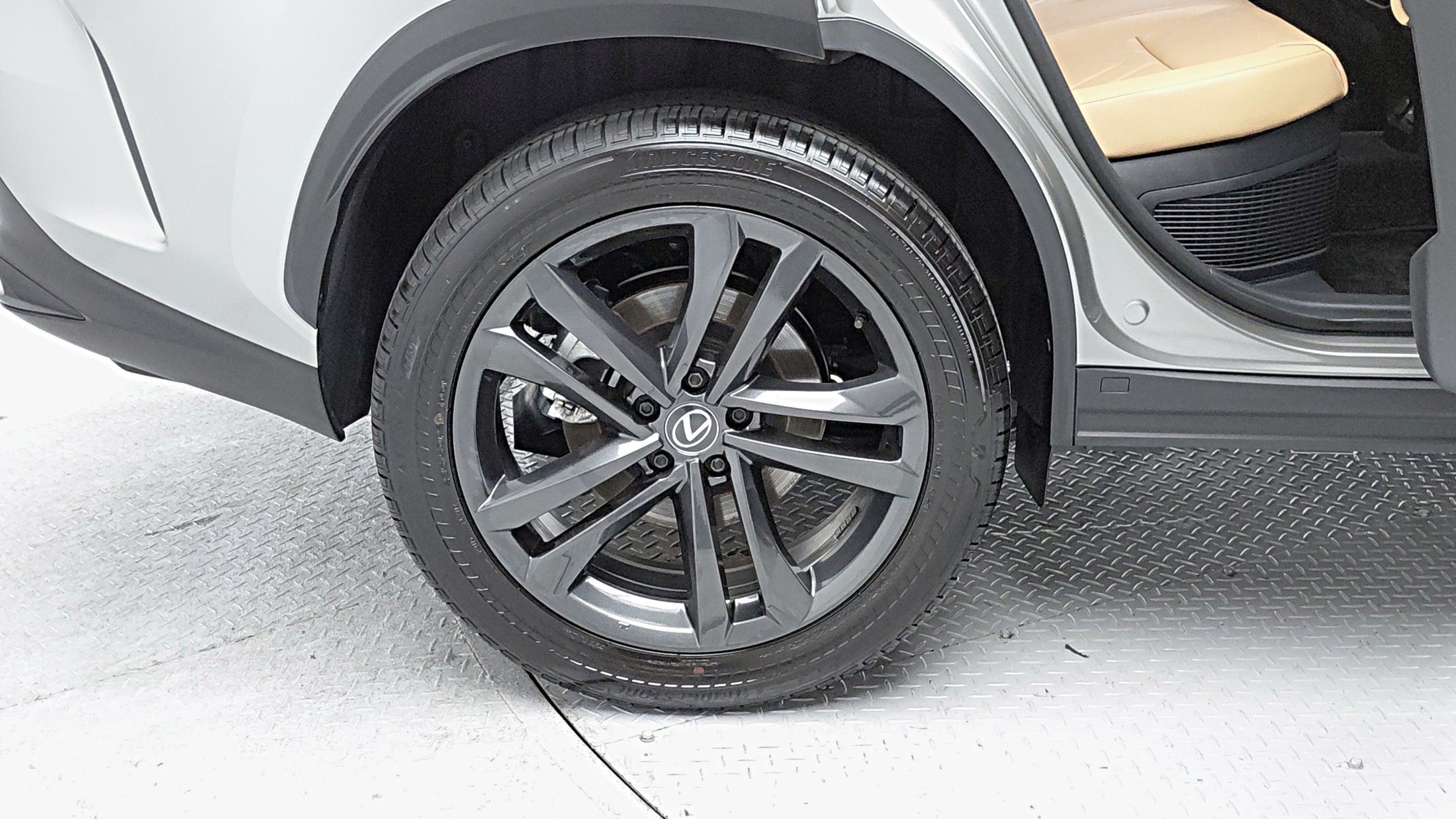 LEXUS NX350H 2024