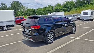 KIA CARNIVAL 2016