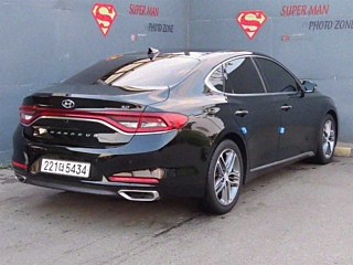 HYUNDAI GRANDEUR IG 2017