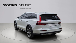 VOLVO V60 CROSS COUNTRY 2025