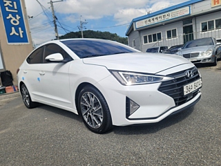HYUNDAI AVANTE AD 2018