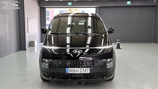 HYUNDAI STARIA 2023