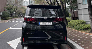 TOYOTA ALPHARD 2024
