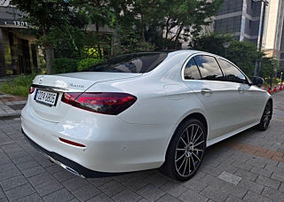 MERCEDES BENZ E-CLASS W213 2022
