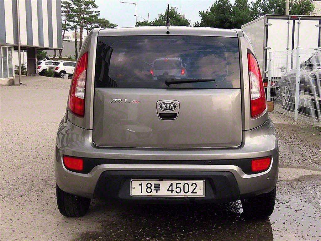 KIA SOUL 2011