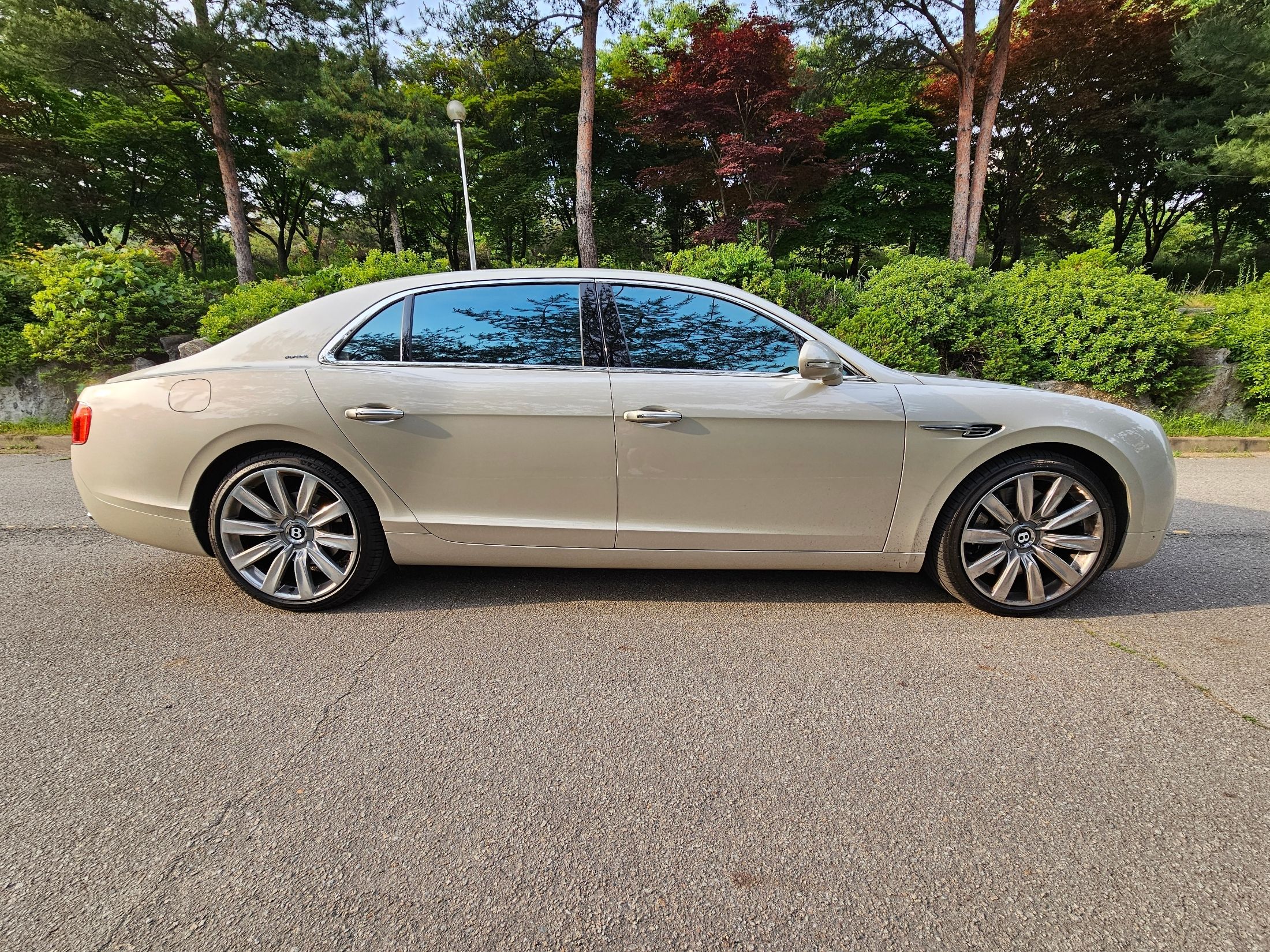 BENTLEY FLYING SPUR 2014