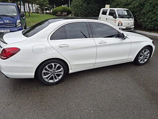 MERCEDES BENZ C-CLASS W205 2017