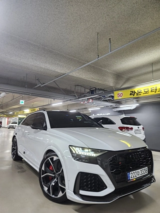 AUDI RSQ8 4M  4.0 TFSI Quattro 2022