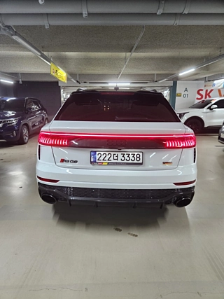 AUDI RSQ8 4M  2022