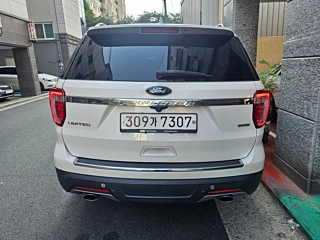 FORD EXPLORER 2018