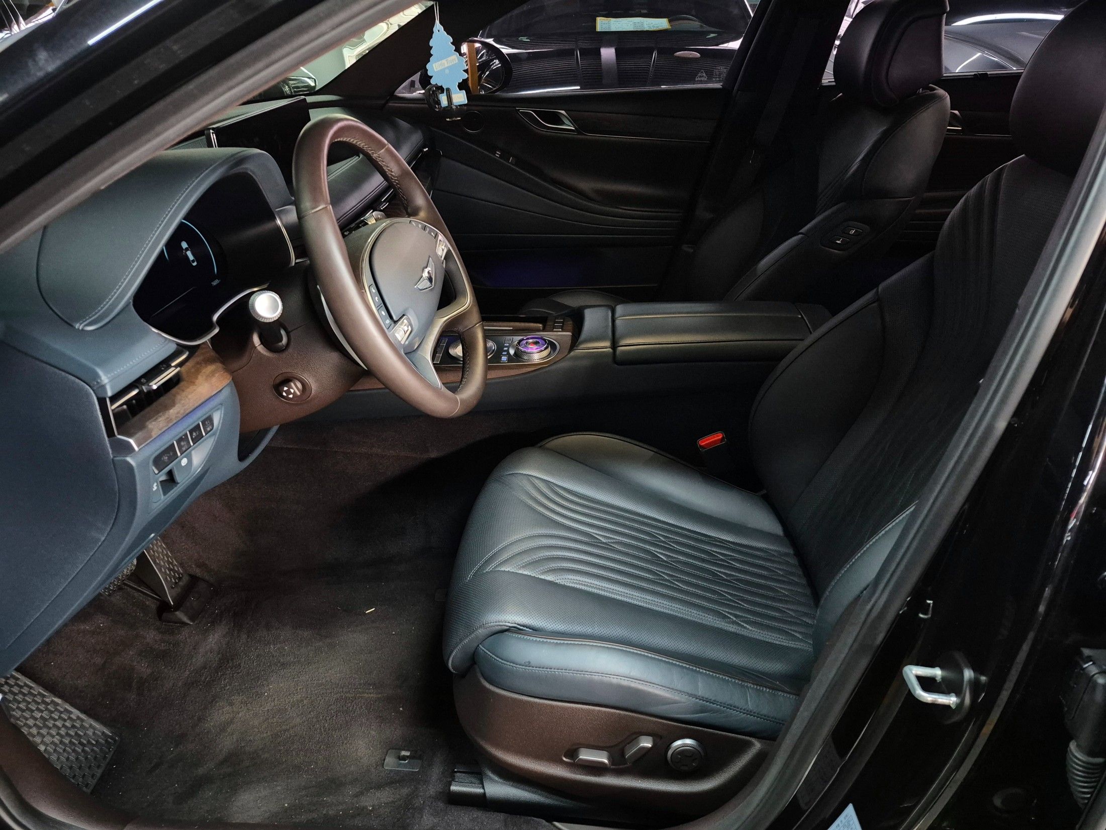 GENESIS G80 RG3 2020