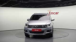 VOLKSWAGEN TIGUAN 2016