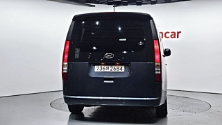 HYUNDAI STARIA 2023