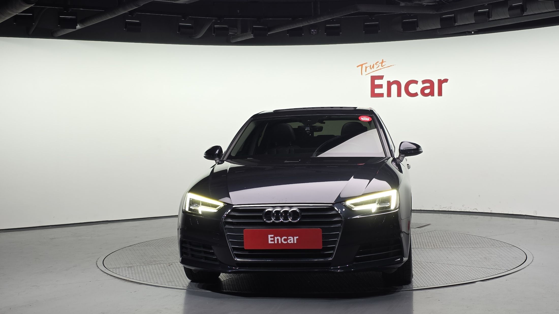 AUDI A4 B9 2018