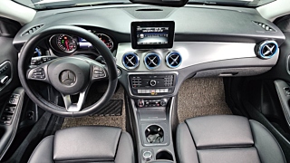 MERCEDES BENZ GLA-CLASS X156 2019