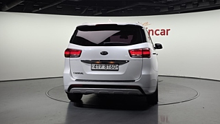 KIA CARNIVAL 2017