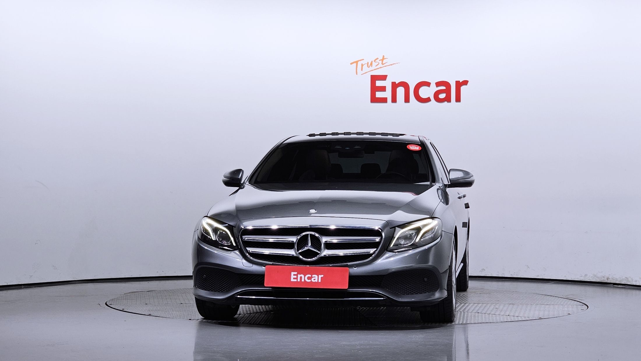 MERCEDES BENZ E-CLASS W213 2017