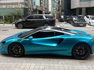 Заказать MCLAREN ARTURA
