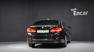 BMW 5-SERIES G30 2019