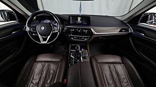 BMW 5-SERIES G30 2019