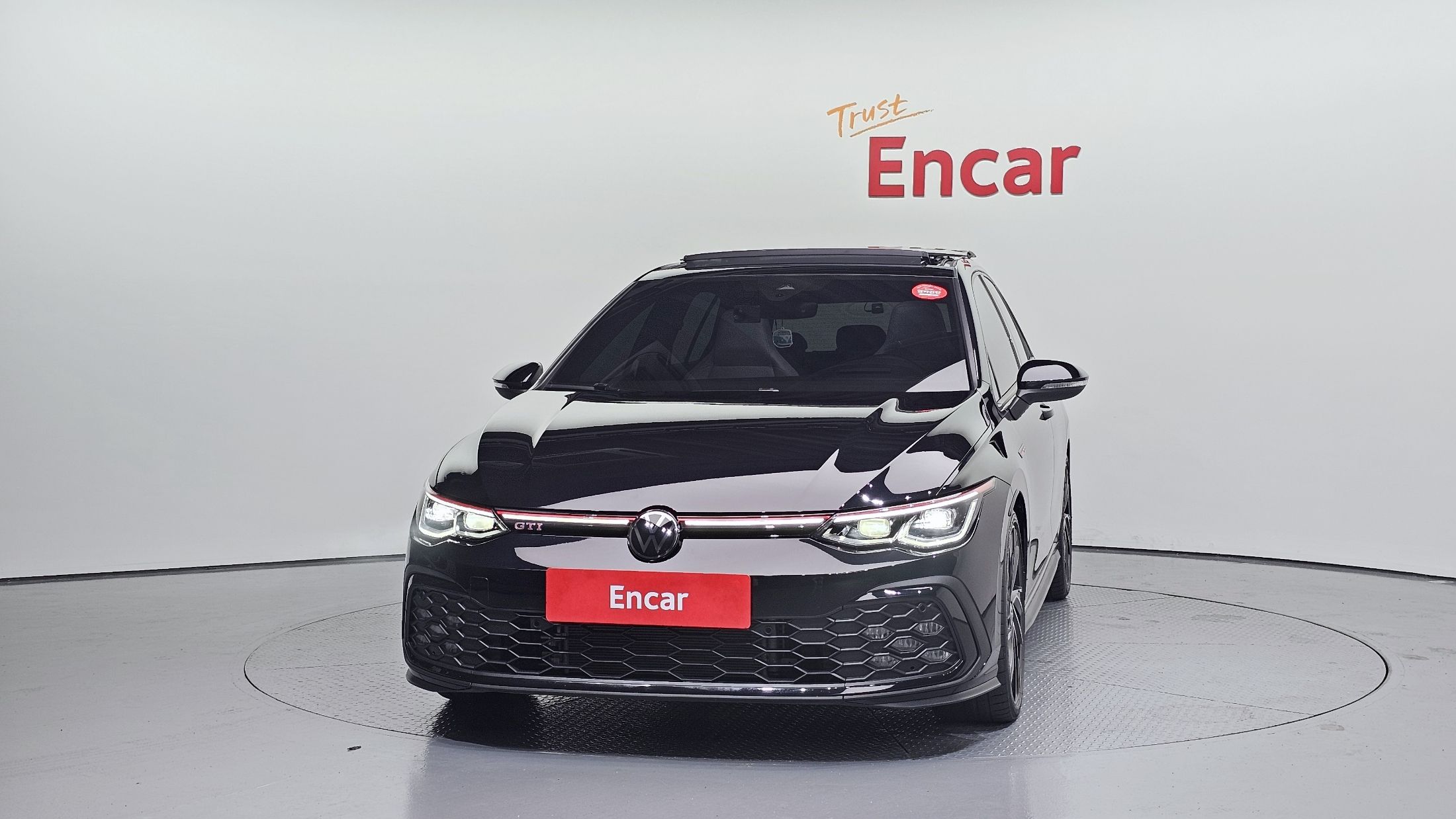 VOLKSWAGEN GOLF 2023