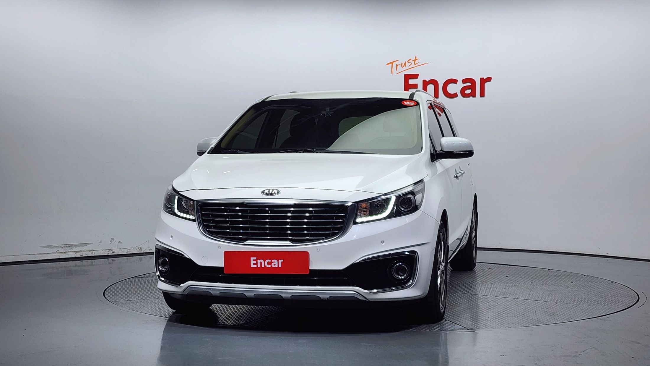 KIA CARNIVAL 2016