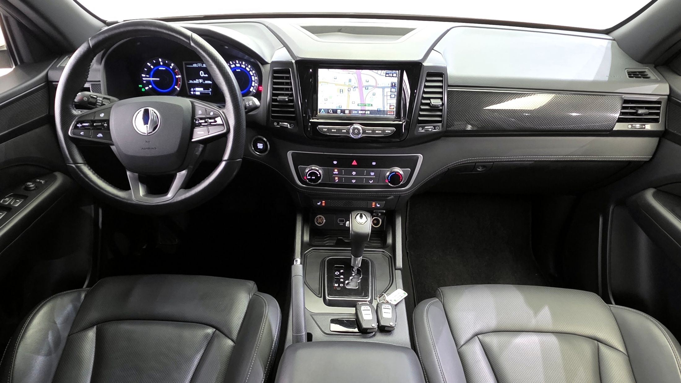 SSANGYONG REXTON SPORTS CAR 2020