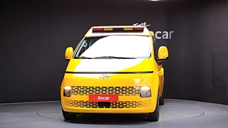 HYUNDAI STARIA 2023