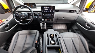 HYUNDAI STARIA 2023