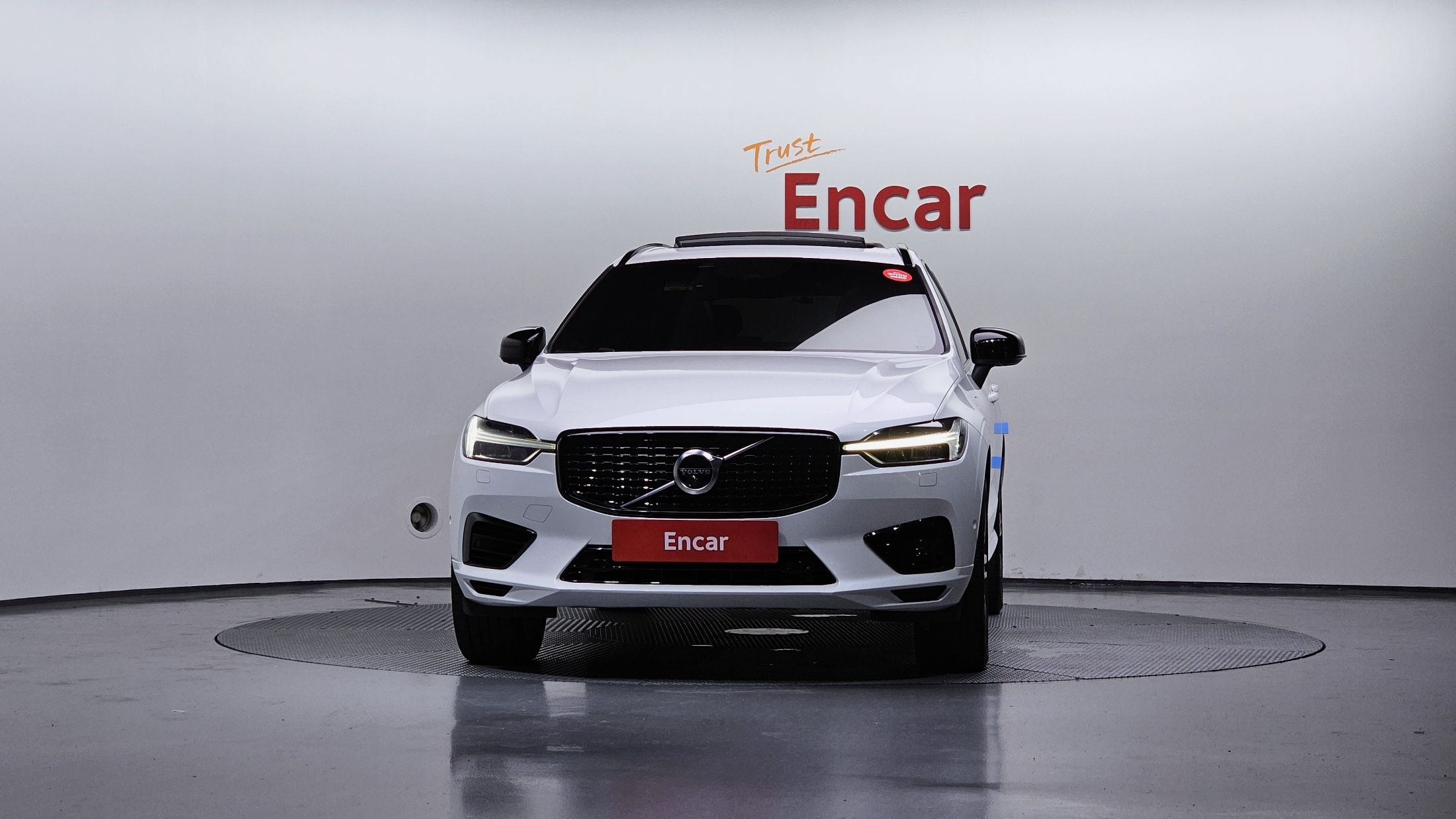 VOLVO XC60 2021