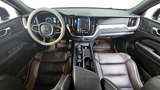 VOLVO XC60 2021