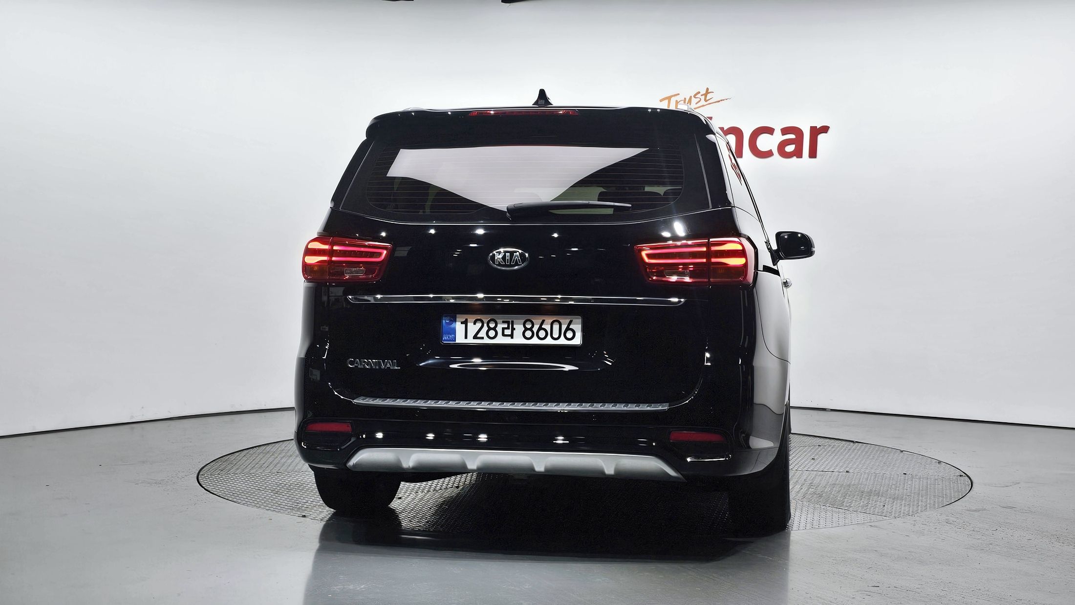 KIA CARNIVAL 2020