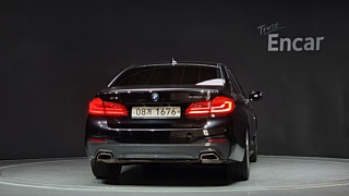 BMW 5-SERIES G30 2017
