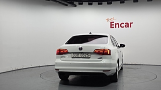 VOLKSWAGEN JETTA 2016