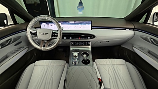 GENESIS GV70 2024