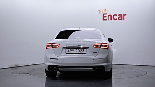 MASERATI GHIBLI 2018
